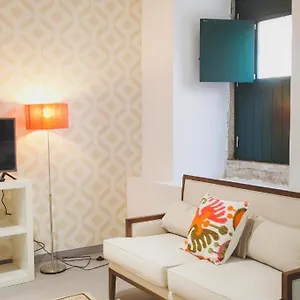 Loving Chiado Apartament